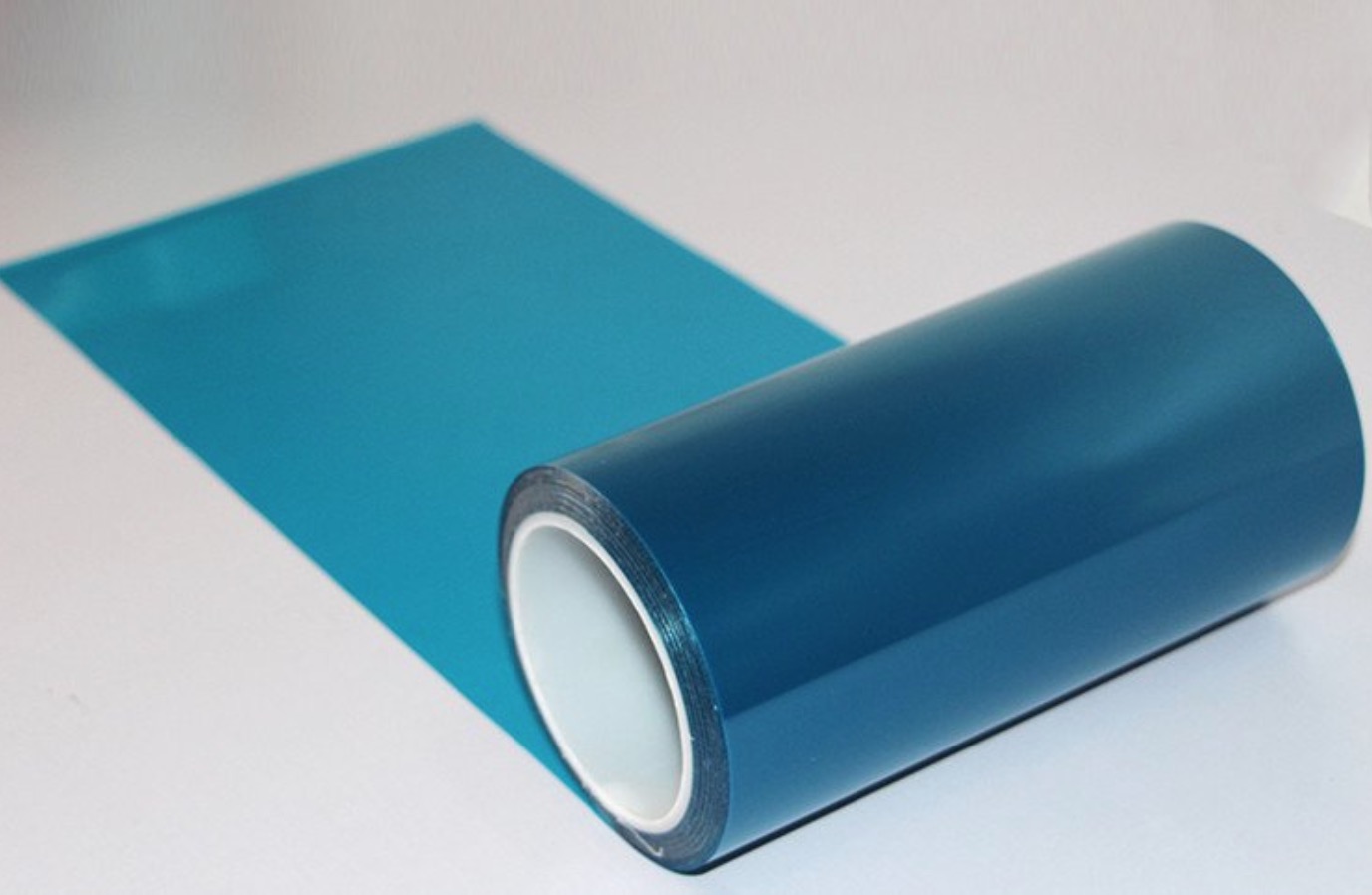 About the Application and Categories of PET Polyethylene Film